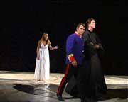 Nea Sivota: Szene aus dem Musical  Elisabeth (2002)
