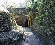 Der Eingangsbereich zur archäologischen Stätte Yaxchilan